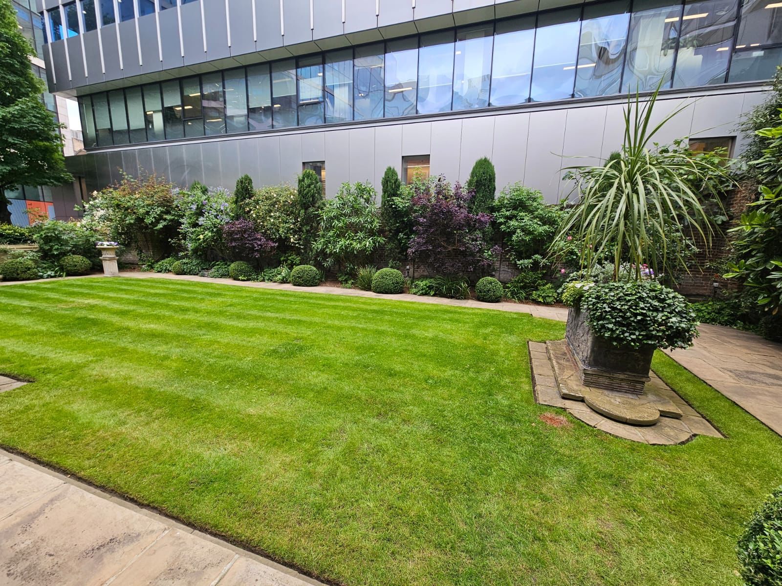 Commercial Garden Maintenance